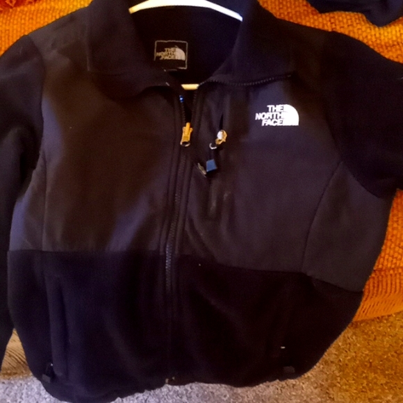 womans size small black north face - Picture 1 of 2